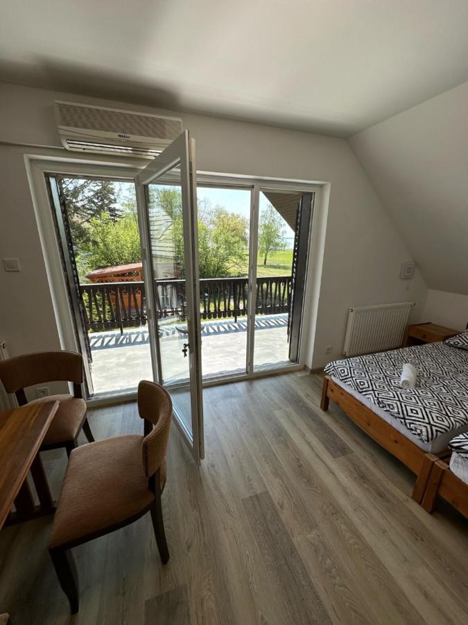 Hangulatos Balaton Parti Nyaralo Révfülöp Exterior foto